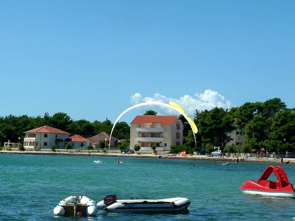 Beach Home Noemie Вир Экстерьер фото